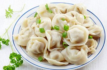 怎么煮餃子才能讓餡熟透，又不會煮破皮？